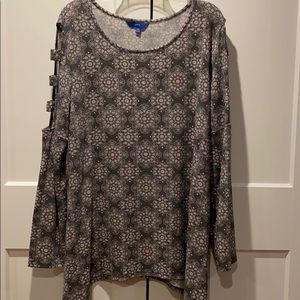 APT9 Long Sleeve Top Sharkbite Hem